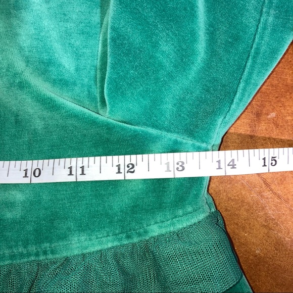 Hanna Andersson Green Velvet Frill Holiday Soft Dress Size 120 or 6 - Picture 6 of 10